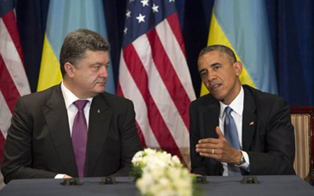 Tổng thống đắc cử Ukraine Petro Poroshenko (trái) có cuộc gặp với Tổng thống Mỹ Barack Obama ngày 4/5.